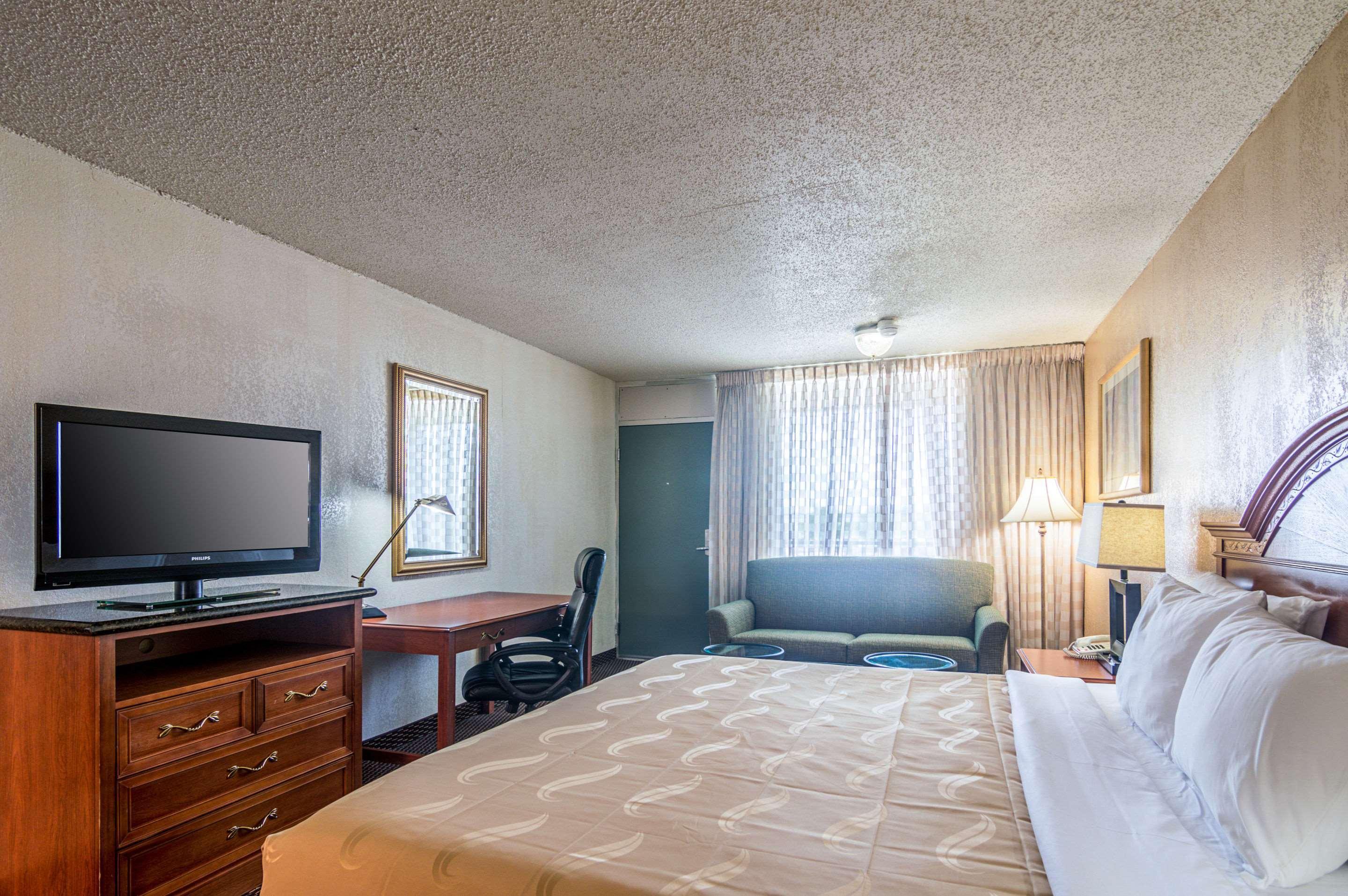 Quality Inn Shawnee I-40 מראה חיצוני תמונה