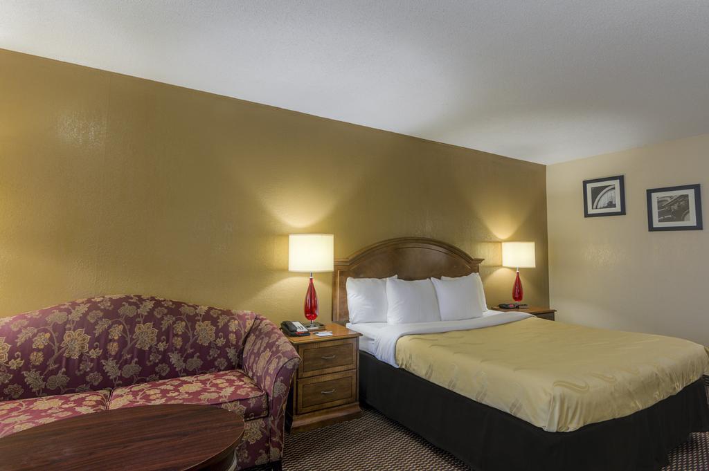 Quality Inn Shawnee I-40 חדר תמונה