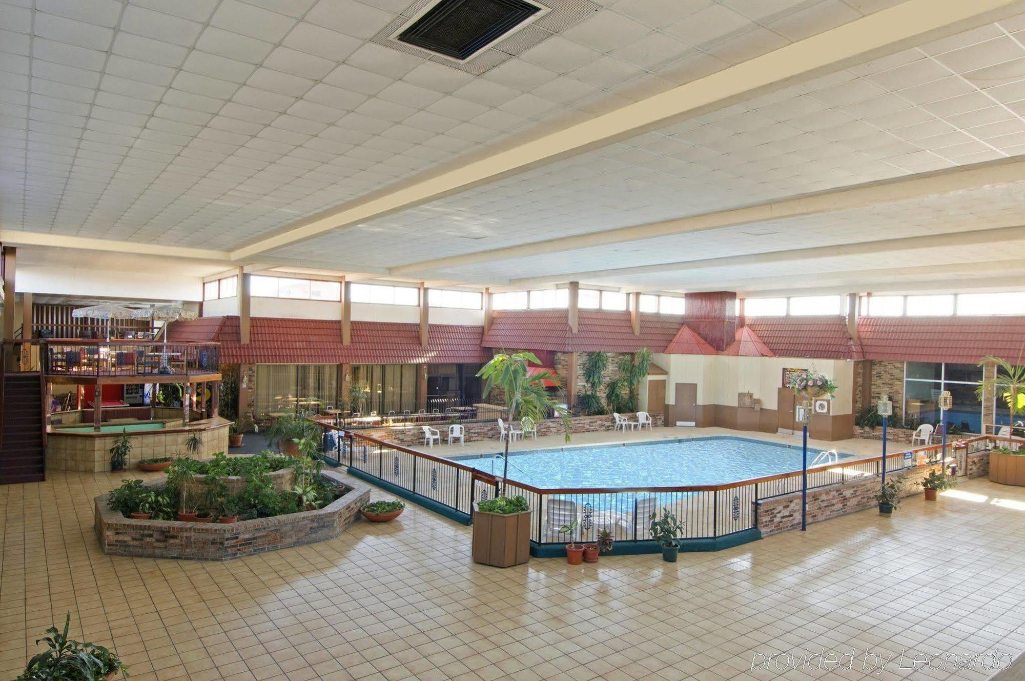 Quality Inn Shawnee I-40 מראה חיצוני תמונה