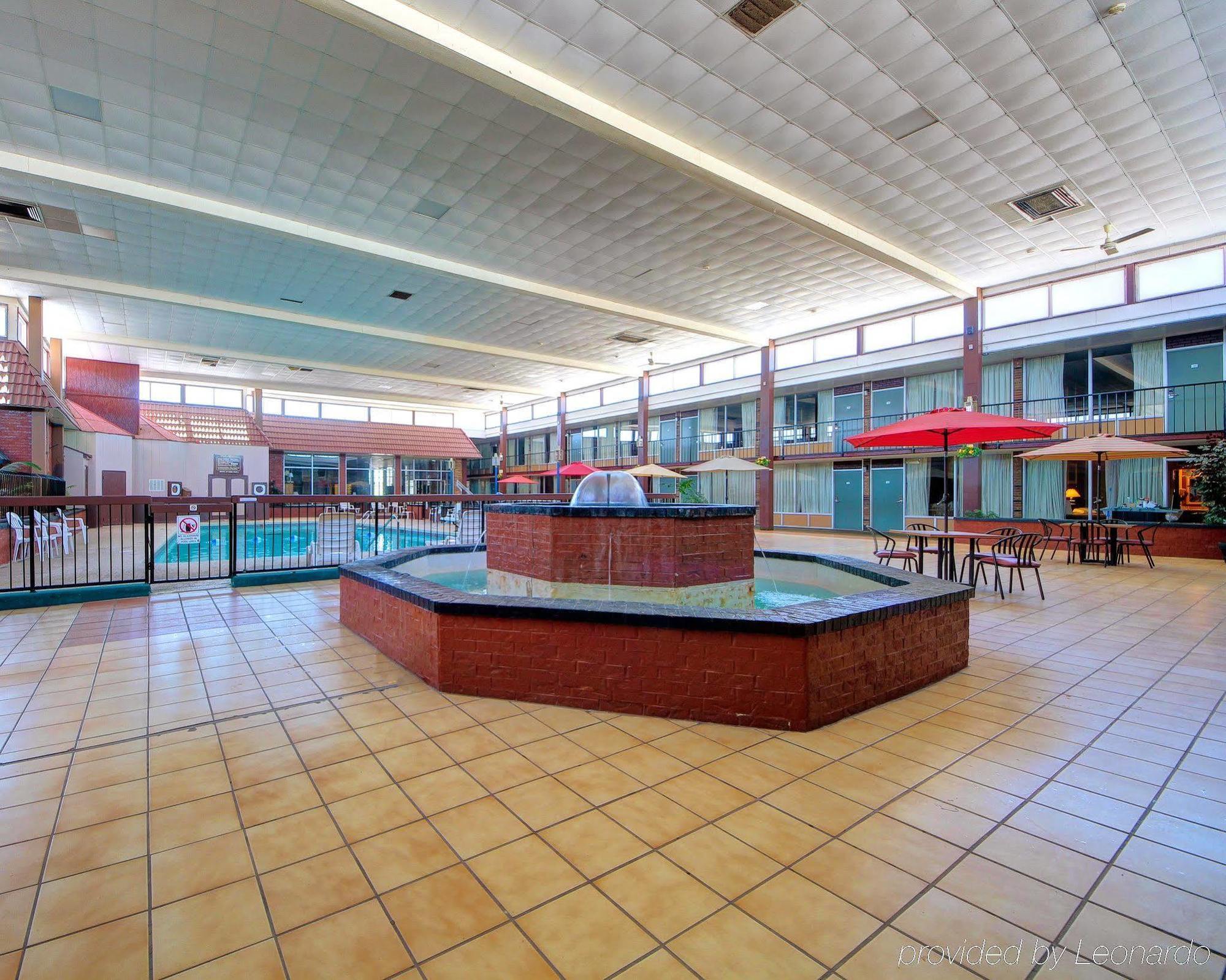 Quality Inn Shawnee I-40 מראה חיצוני תמונה