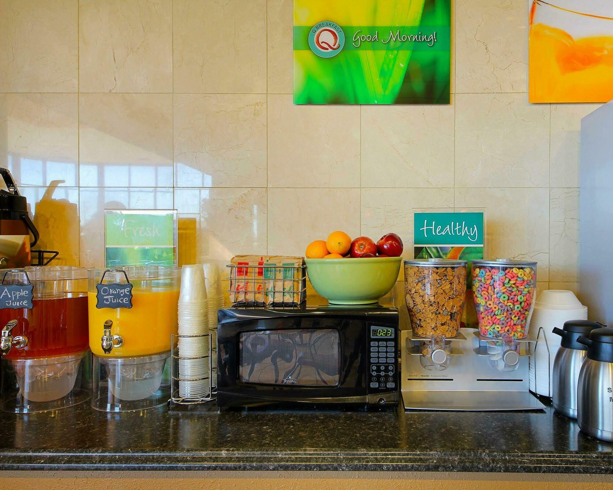 Quality Inn Shawnee I-40 מראה חיצוני תמונה